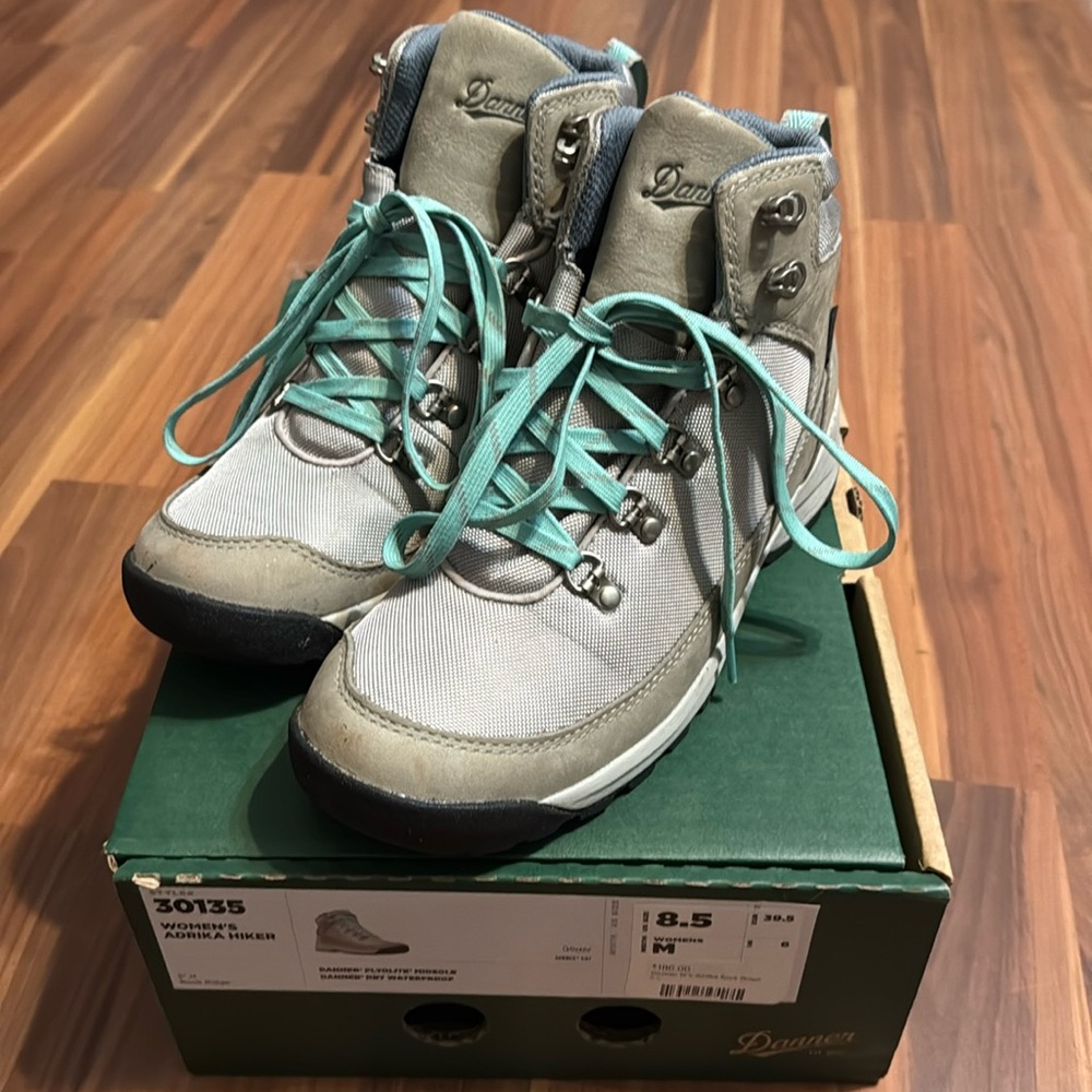 Nearly new- Danner Hiking Boots